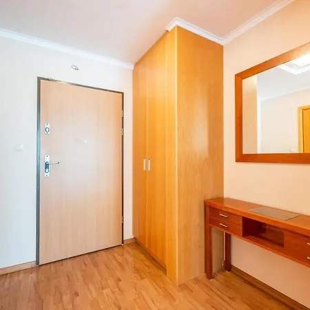 Glow Apartments, Meriwa Апартаменты