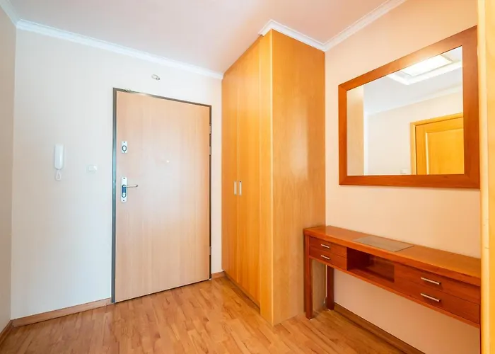 Glow Apartments, Meriwa Апартаменты